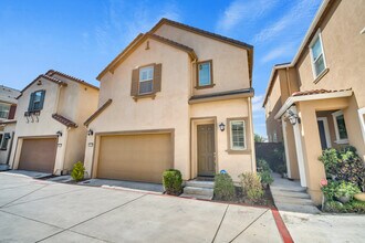 8980 Upbeat Wy in Elk Grove, CA - Building Photo - Building Photo