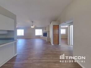 6309 E Ivyglen St in Mesa, AZ - Foto de edificio - Building Photo