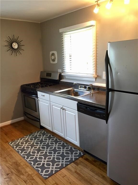 181 Brunswick St in Rochester, NY - Building Photo - Building Photo