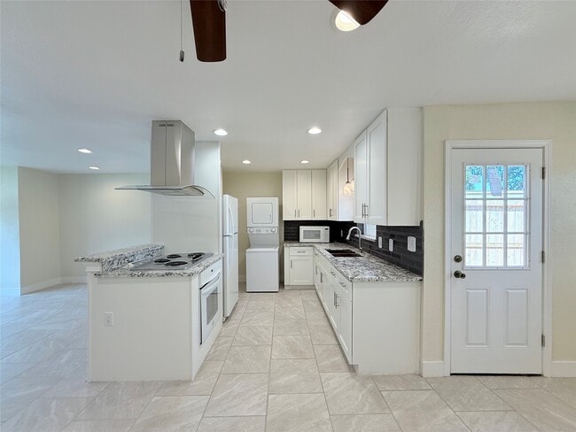 207 Tidwell Rd in Houston, TX - Building Photo - Building Photo