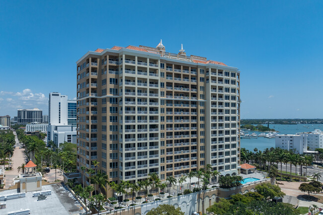 The Tower Residences in Sarasota, FL - Foto de edificio - Building Photo