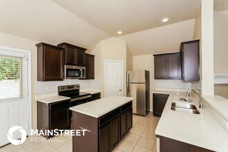 105 Richard Ln in Red Oak, TX - Building Photo - Building Photo