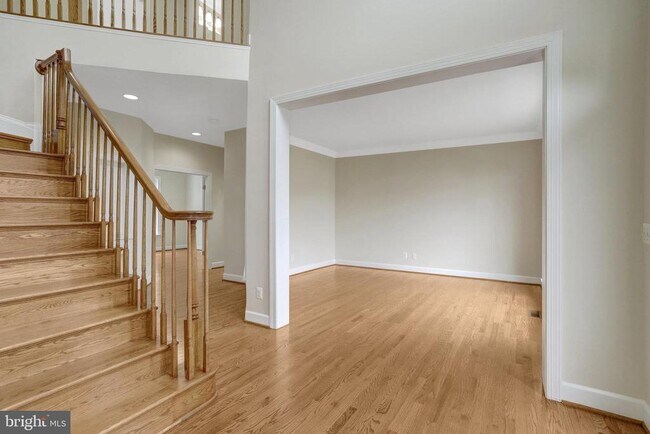 3803 Bell Manor Ct in Falls Church, VA - Building Photo - Building Photo