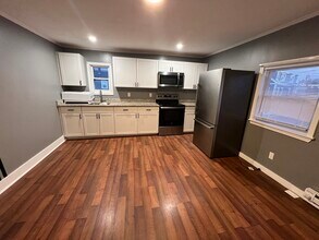 96 Washington St in Lynn, MA - Foto de edificio - Building Photo