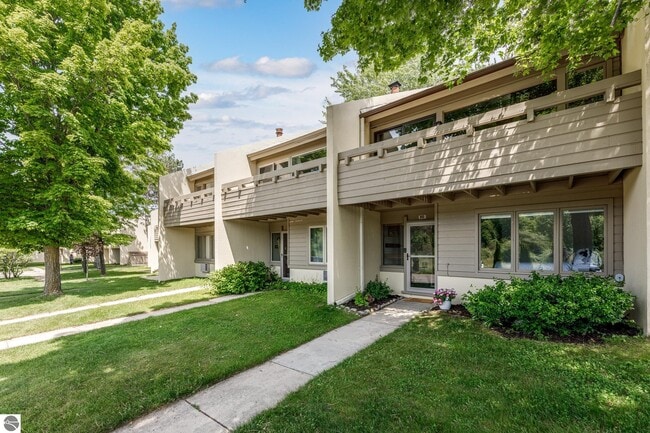 property at 5000 Town House Rd