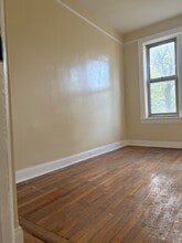 54 E Clifford Pl, Unit 2 in Bronx, NY - Building Photo - Building Photo