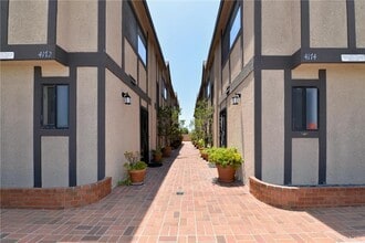 4172 W 147th St in Lawndale, CA - Foto de edificio - Building Photo