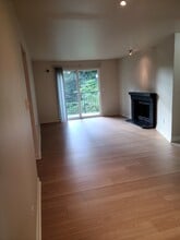 14210 NE 181st Pl, Unit M-303 in Woodinville, WA - Building Photo - Building Photo