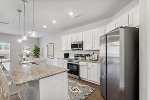 Pine Valley Commons in Fairburn, GA - Building Photo