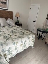 27251 Patrick St in Bonita Springs, FL - Foto de edificio - Building Photo