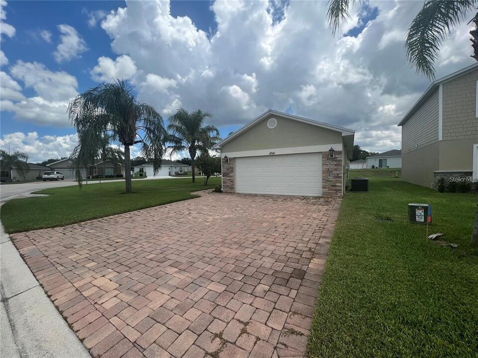 1641 Marble St in Sebring, FL - Building Photo