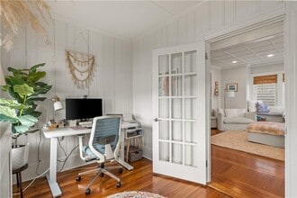 35 Hall Ave in Newport, RI - Building Photo - Building Photo