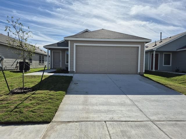 property at 916 Calley Pear Trl