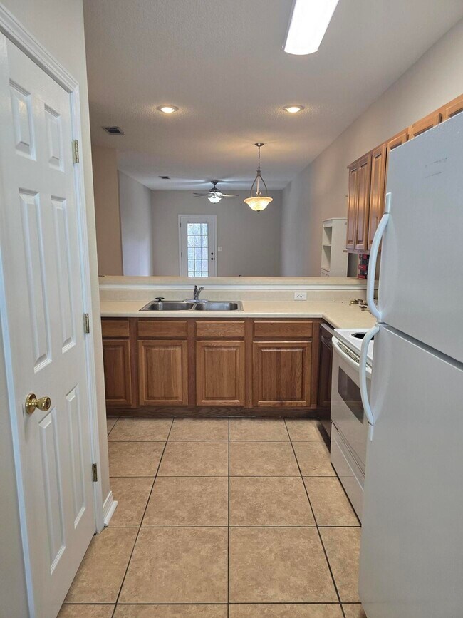 204 Ann Cir in Destin, FL - Building Photo - Building Photo