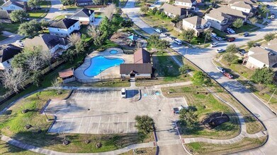 6703 Crescent Creek Ln in Katy, TX - Building Photo - Building Photo