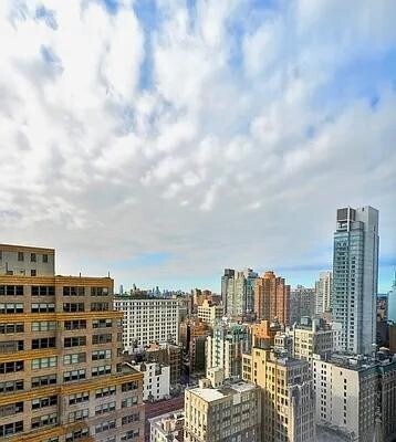277 Fifth Avenue in New York, NY - Building Photo - Building Photo