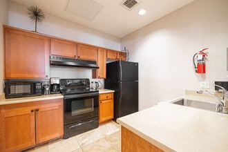 2400 5th Ave, Unit THE PARKSIDE in San Diego, CA - Foto de edificio - Building Photo