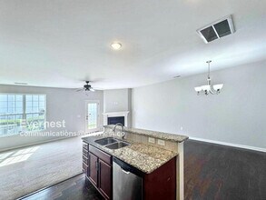 1015 Skyler Ln in Durham, NC - Building Photo - Building Photo