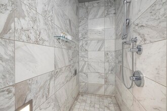 4381 W Flamingo Rd in Las Vegas, NV - Building Photo - Building Photo
