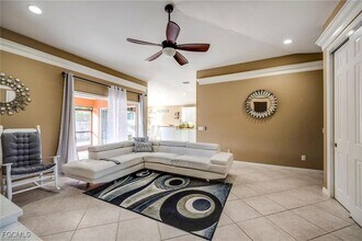 9036 Henry Rd in Ft. Myers, FL - Building Photo - Building Photo