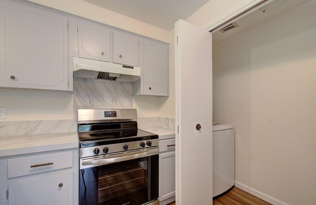 2918-2920 Harney St in Vancouver, WA - Building Photo - Building Photo