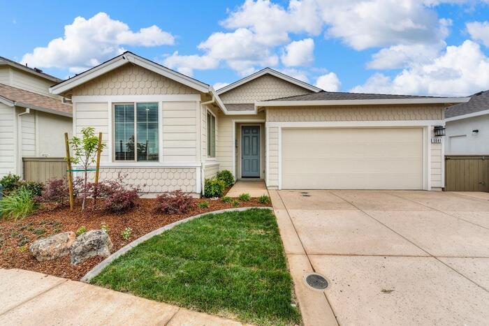 5641 Cobbler Ln in Linda, CA - Building Photo