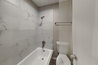 16919 Cairnloch St photo'