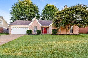 7964 Tankerston Dr in Memphis, TN - Building Photo