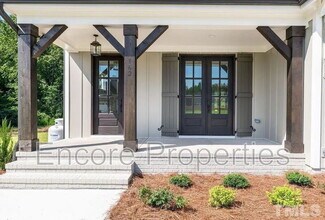 162 Prince Pl Dr in Fuquay Varina, NC - Building Photo - Building Photo
