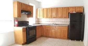 220 Chadwick Ave, Unit 2R