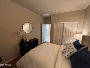 4065 W Ardmore Rd in Phoenix, AZ - Foto de edificio - Building Photo