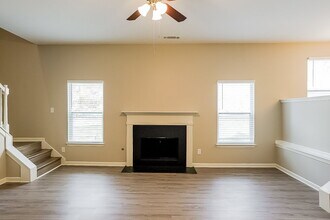 4607 Rattling Toy Way in Douglasville, GA - Building Photo - Building Photo