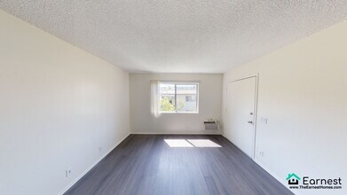 5236 Kester Ave in Los Angeles, CA - Building Photo - Building Photo