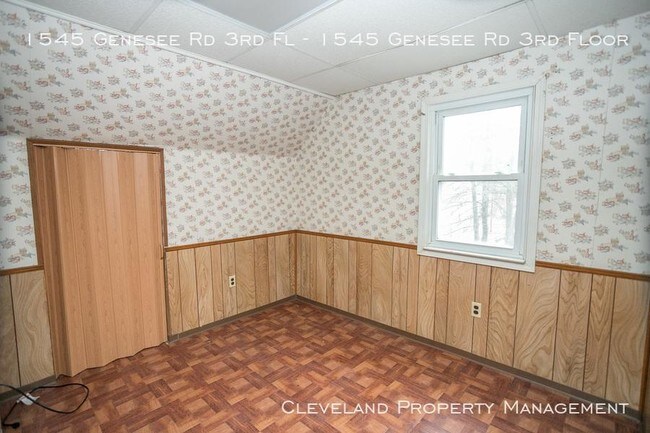 1545 Genesee Rd in South Euclid, OH - Building Photo - Building Photo