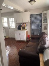 11321 Dove Ave in Cleveland, OH - Building Photo - Building Photo