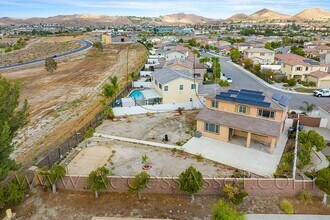 29230 St Andrews in Lake Elsinore, CA - Foto de edificio - Building Photo