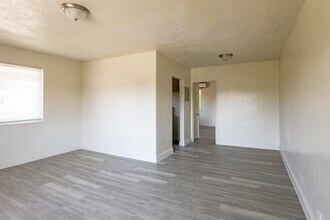 Riverland Court Apartments in Fort Lauderdale, FL - Foto de edificio - Interior Photo