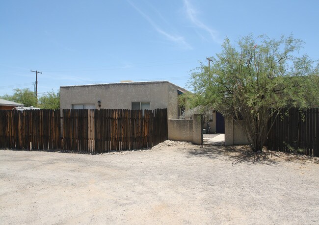 1136-1142 E Drachman St in Tucson, AZ - Foto de edificio - Building Photo