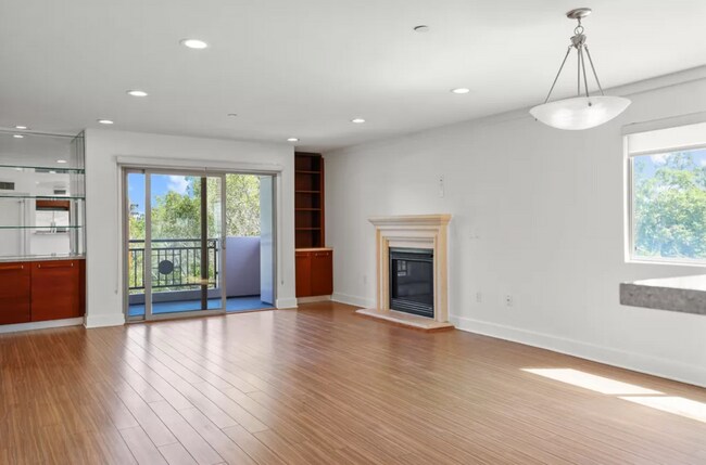 1415 Butler Ave, Unit PH4 in Los Angeles, CA - Building Photo - Building Photo