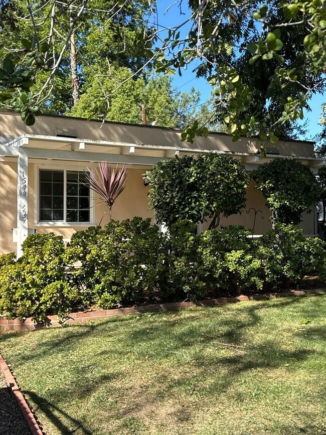 1549-1551 Mar Vista Ave in Pasadena, CA - Building Photo - Building Photo