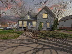 203 2nd Ave SW in Faribault, MN - Building Photo
