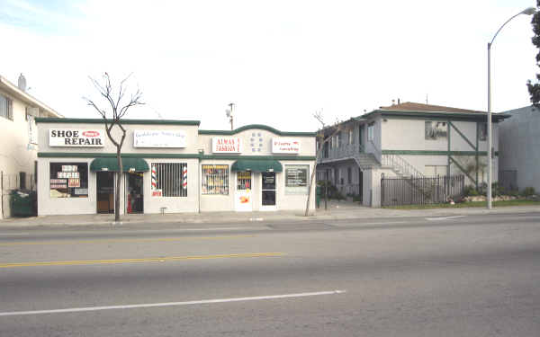 315 W Arbor Vitae St in Inglewood, CA - Building Photo