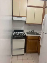 83-60 118th St-Unit -2J in Queens, NY - Building Photo - Building Photo