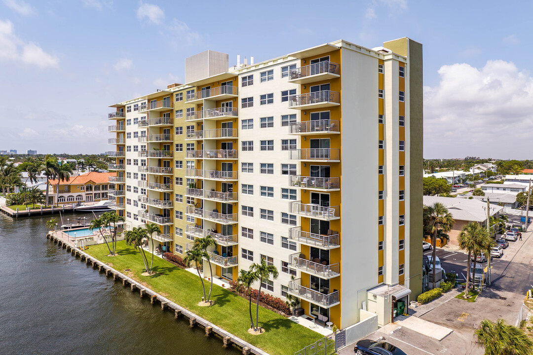 Lauderdale Tower in Fort Lauderdale, FL - Foto de edificio