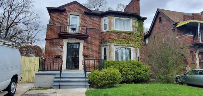 property at 17552 Roselawn St