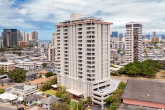 Scenic Tower in Honolulu, HI - Building Photo - Building Photo