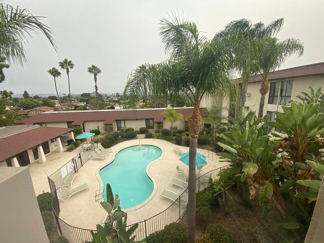 property at 6924 Hyde Park Dr