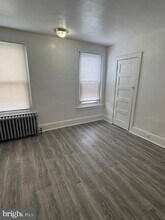 6422 N Lambert St in Philadelphia, PA - Foto de edificio - Building Photo