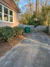 3733 Blandwood Dr in Charlotte, NC - Foto de edificio - Building Photo