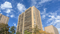 Woodner House Condominiums in Flushing, NY - Foto de edificio - Building Photo